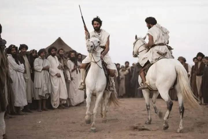 موجبه حذف نصوص الشاعر الرمز أحمدو ولد عبد القادر من كتب المناهج
