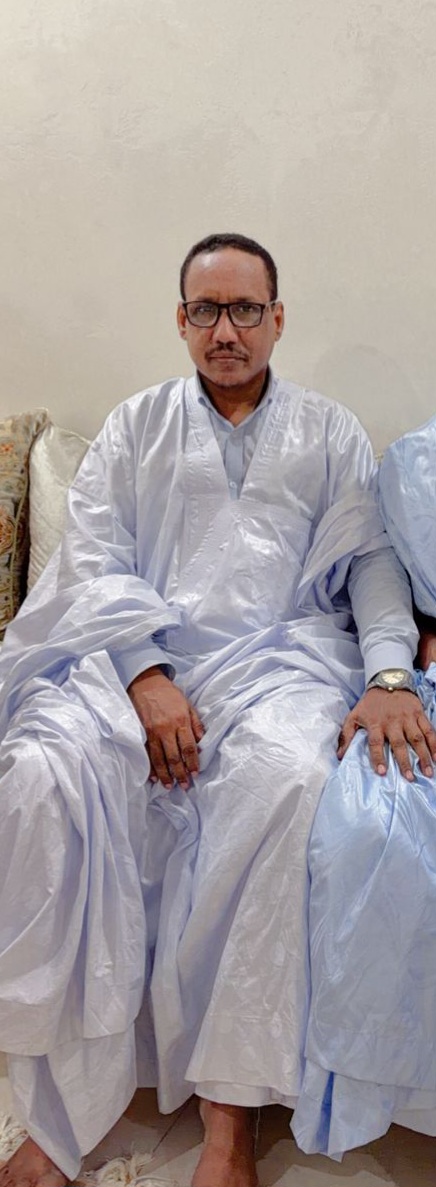 النائب مَن قام مَقام غيره في أمرٍ أو عَمَل